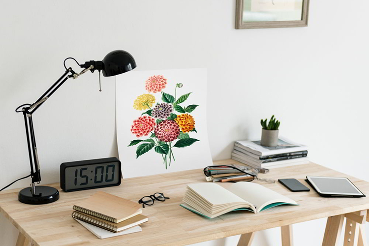 Gợi ý 5+ mẫu tranh bàn làm việc hợp phong thủy