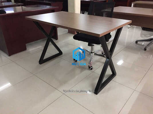 BÀN CHÂN SẮT BLV06