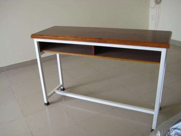 BÀN HỘI TRƯỜNG CHÂN SẮT HTS12L