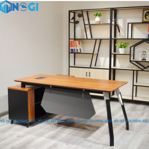 Bàn trưởng phòng